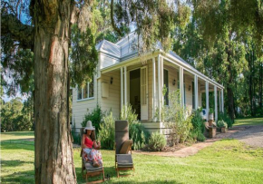 Lillians on Lovedale